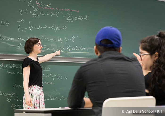 students, lecture, mechanical engineering, Carl Benz School of Engineering